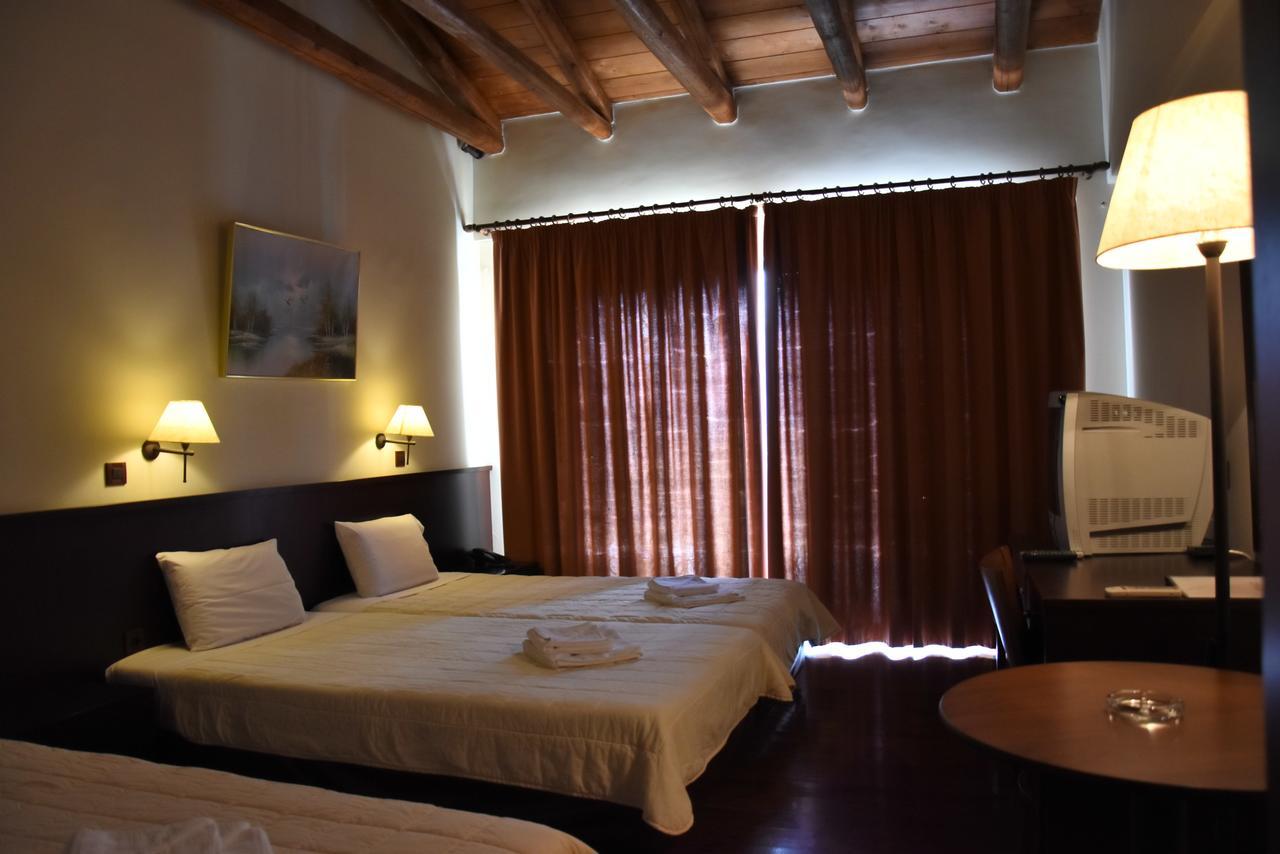Olvios Hotel Gkoura Extérieur photo