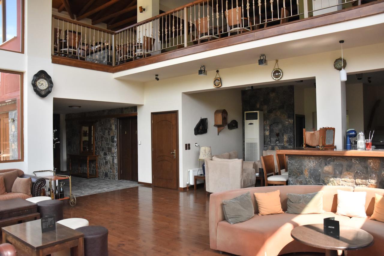 Olvios Hotel Gkoura Extérieur photo