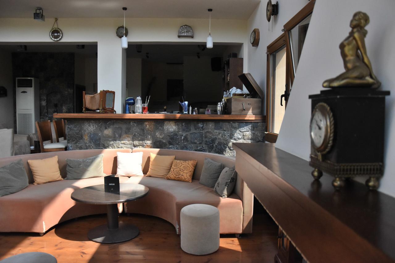 Olvios Hotel Gkoura Extérieur photo