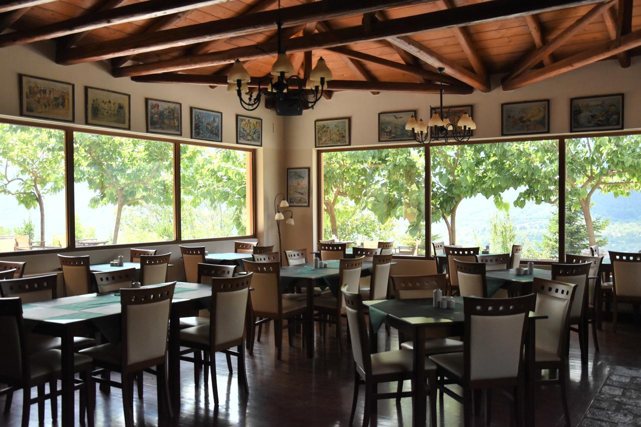 Olvios Hotel Gkoura Extérieur photo