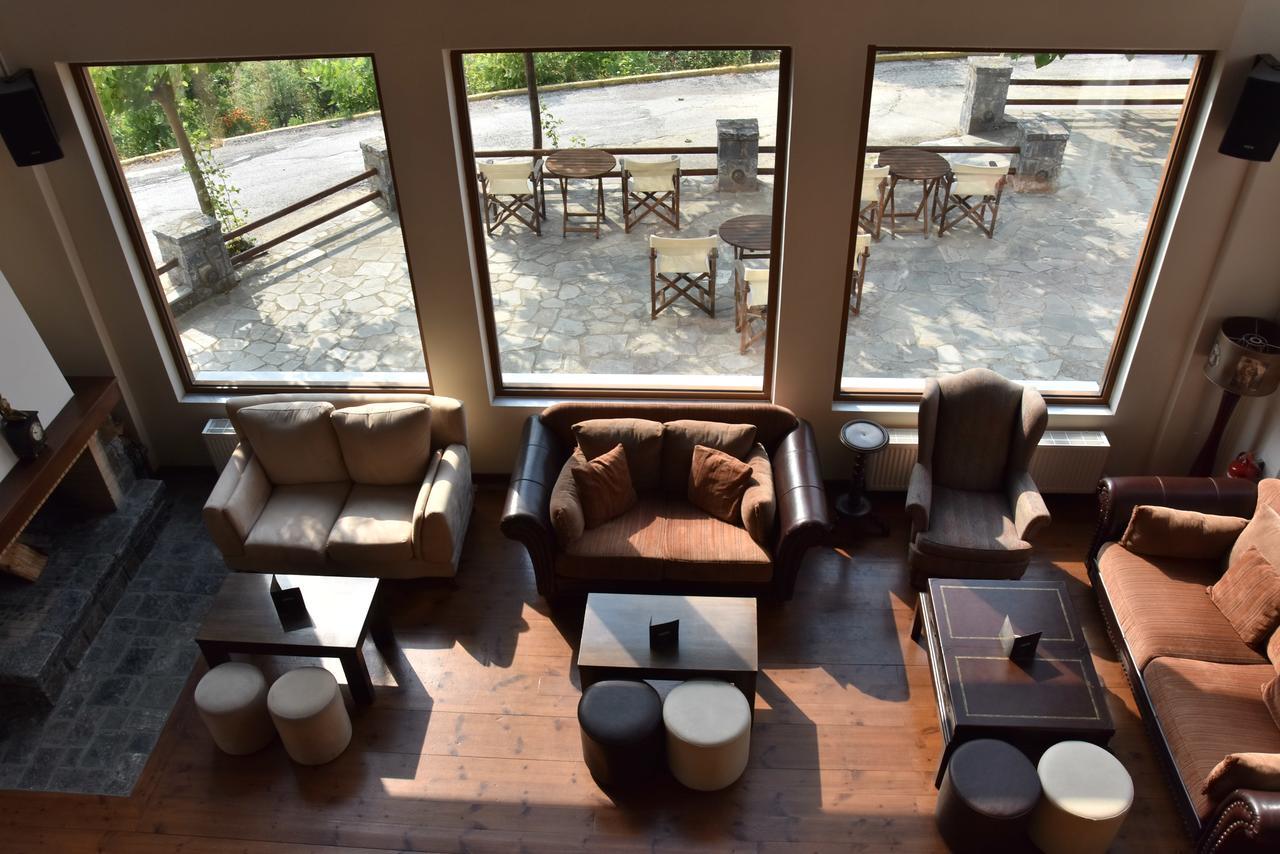 Olvios Hotel Gkoura Extérieur photo
